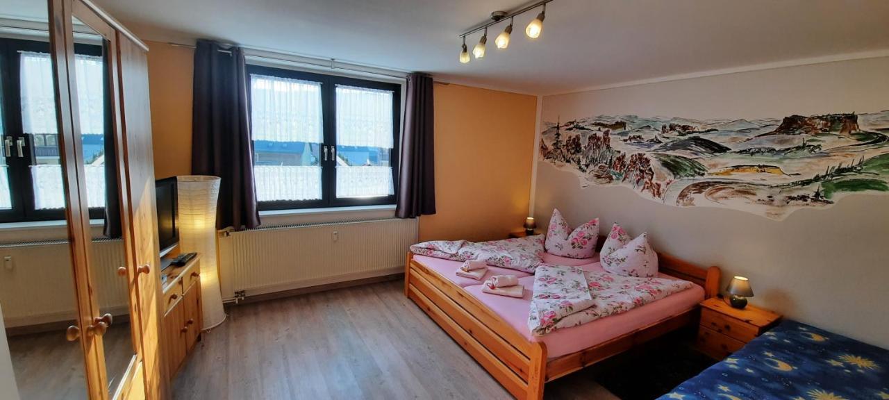 Ferienhaus Und Ferienwohnung Buettner Rathmannsdorf Buitenkant foto